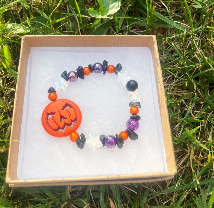 Jack-O-Lantern Stars Treasure Bracelet